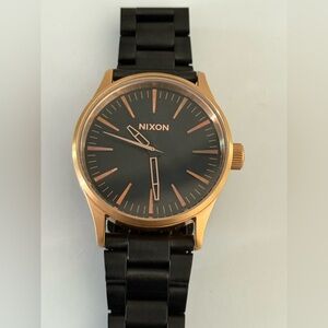 NWOT Nixon The Sentry 38 SS Black/Gold/Rose Gold Watch